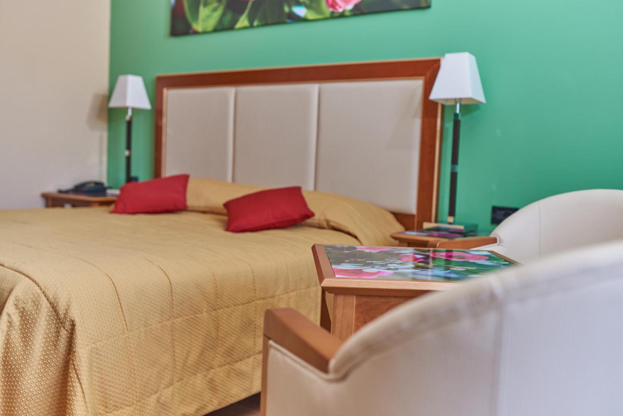 Belfiore Park Hotel 4Stars Superior "Adults Only" Brenzone sul Garda Habitación foto